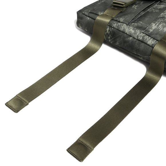 Nike Pocket Tote - Printed Camo Bag - Picture 12 of 12